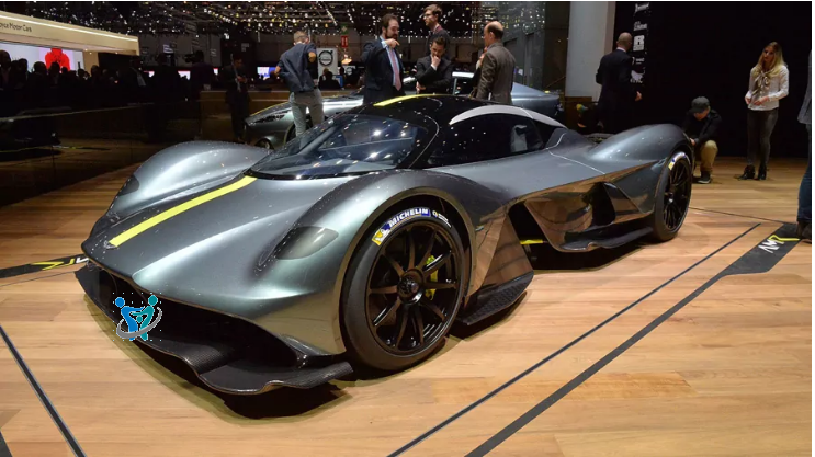 أغلى السيارات في العالم 2021 4 ASTON MARTIN VALKYRia